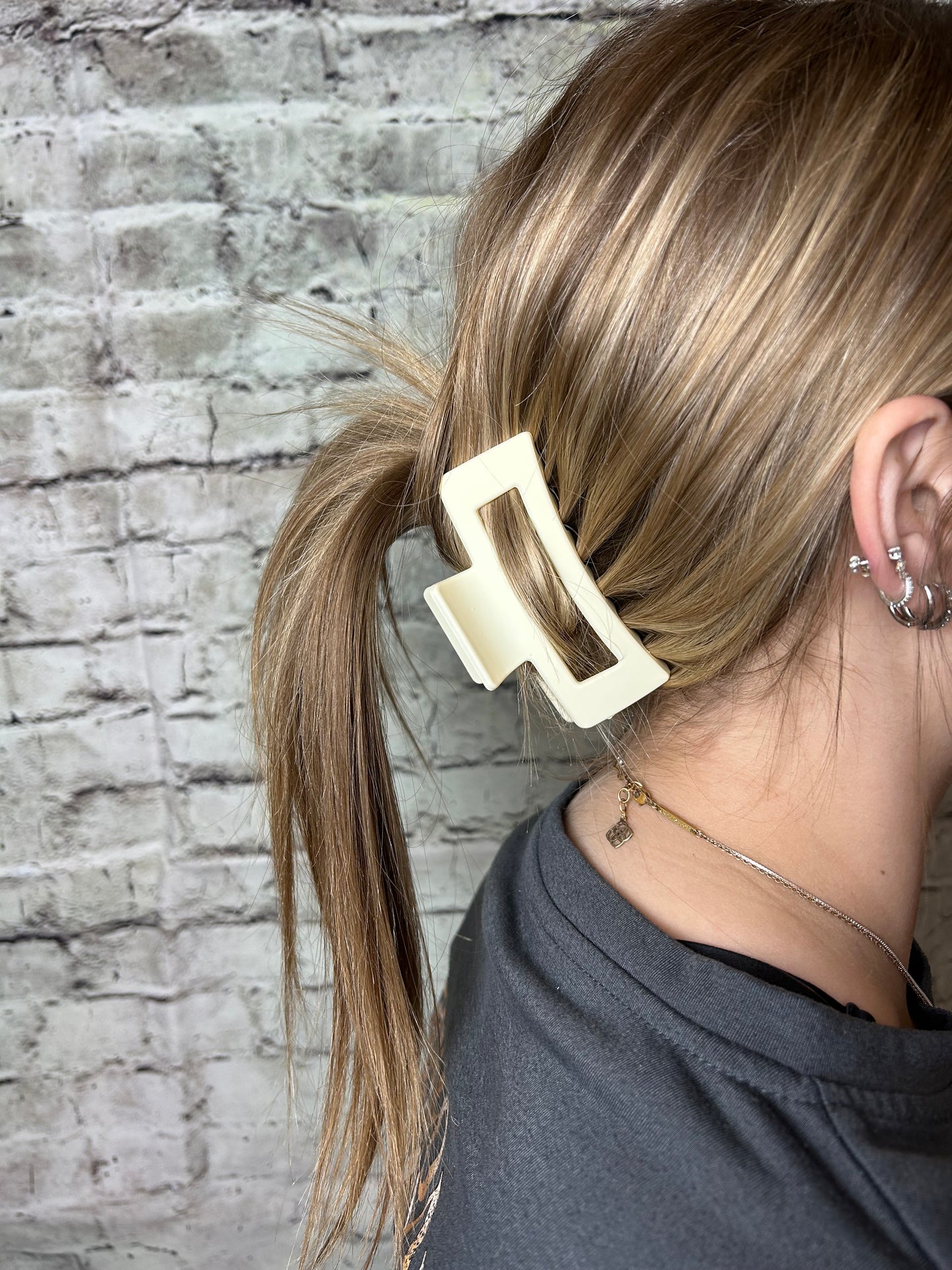 Bright Claw Clips
