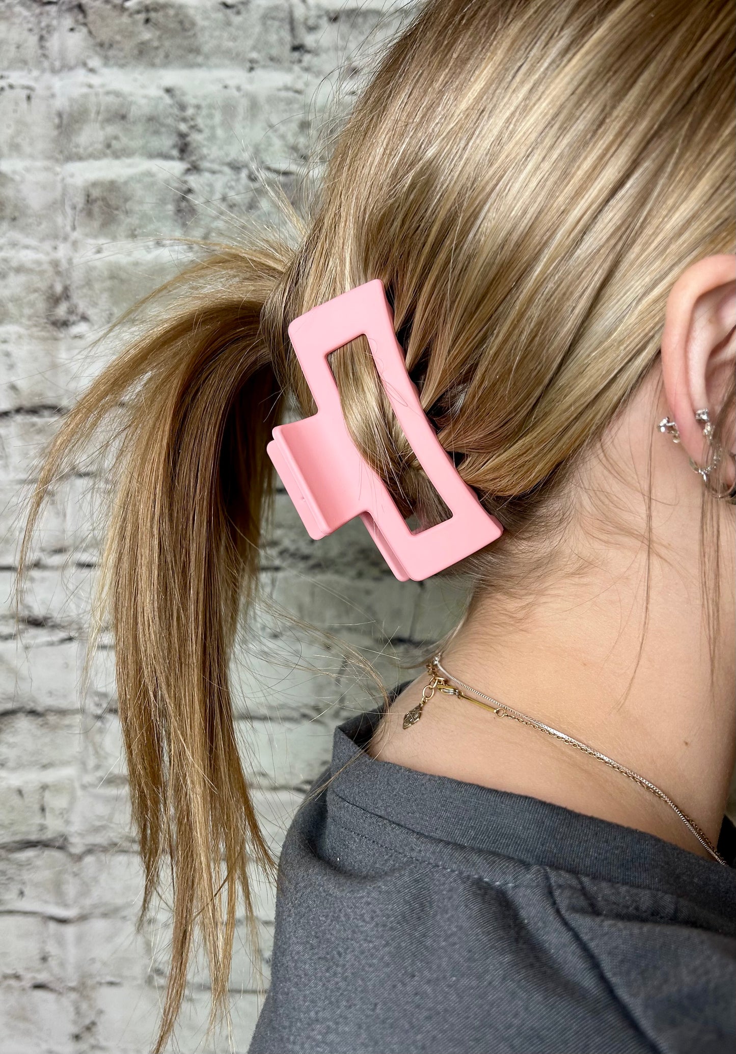 Bright Claw Clips