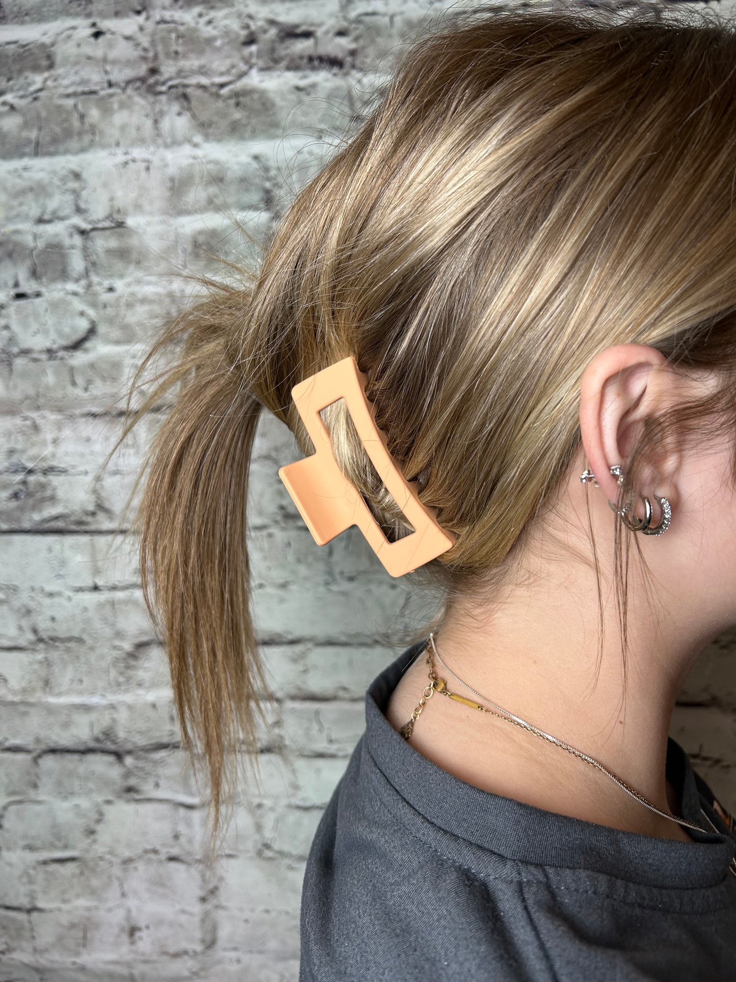 Bright Claw Clips