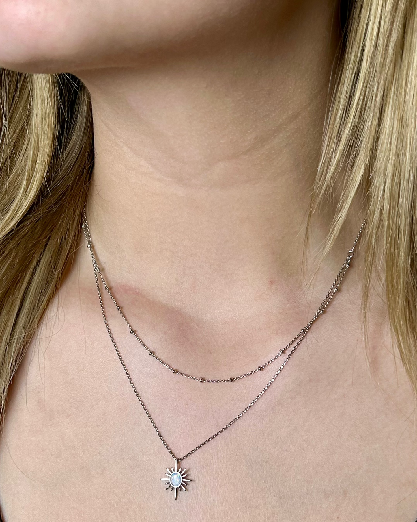 Star Burst Pendant (white gold plated)